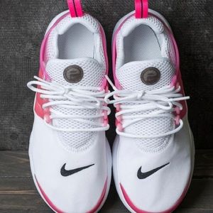 Nike presto running shoes